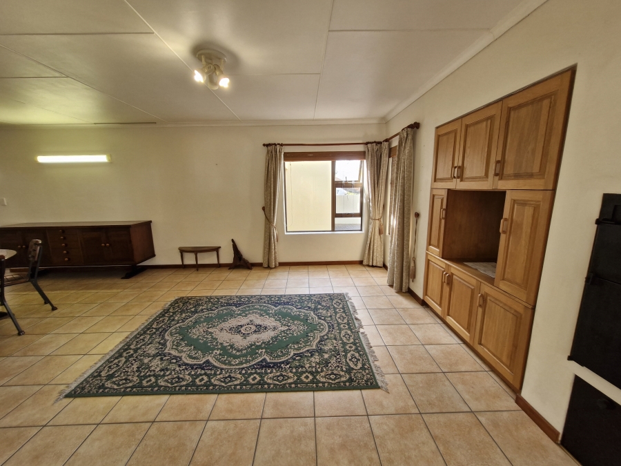 3 Bedroom Property for Sale in Stilbaai Wes Western Cape